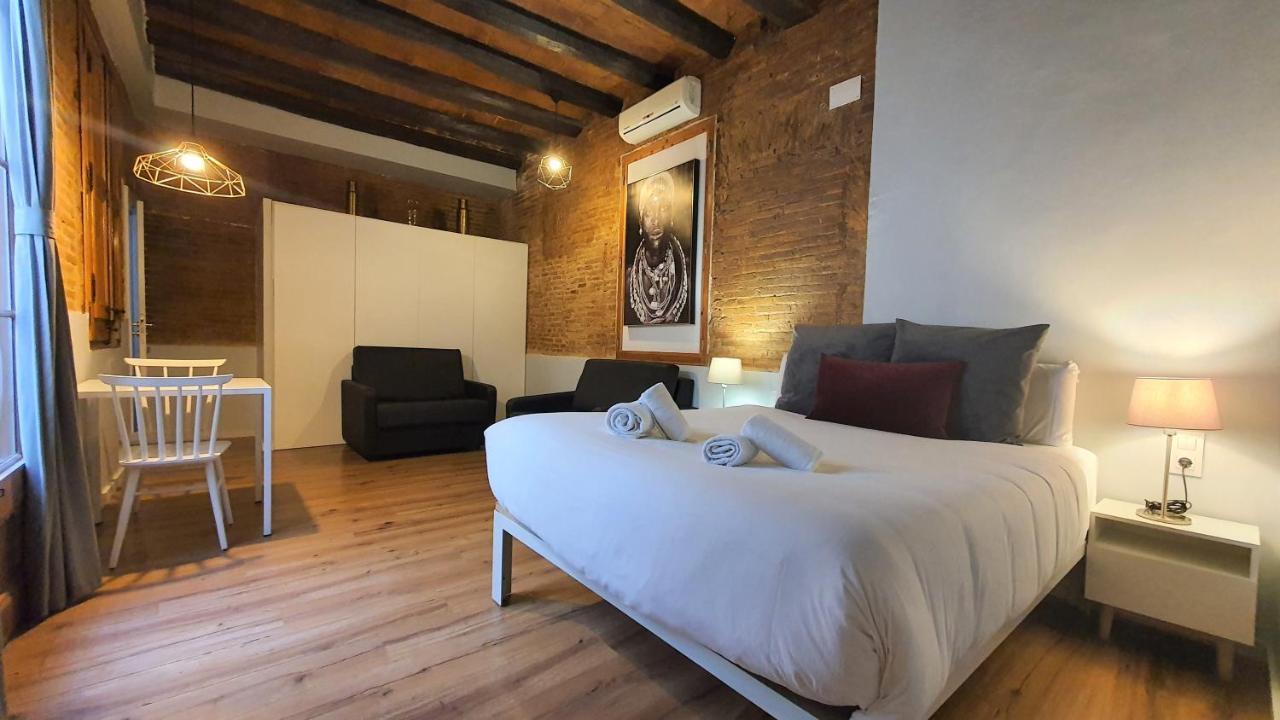 Barrio Gotico Apartments Ferran برشلونة المظهر الخارجي الصورة